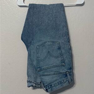 Classic Blue Levi’s 501 Denim Jeans